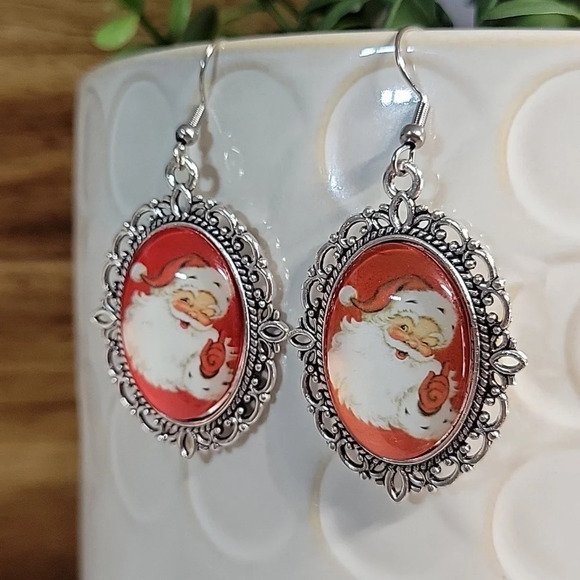 CLASSIC SANTA VINTAGE STYLE EARRINGS - Picture 4 of 7